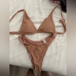 Aerie bikini sz S taupe. Triangle top, very cheeky higher cut hip bottom